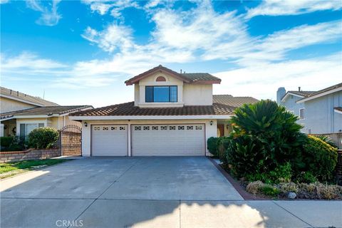Photo of 1126 Pebblewood Dr, Diamond Bar, CA 91765 (MLS # WS26065396)