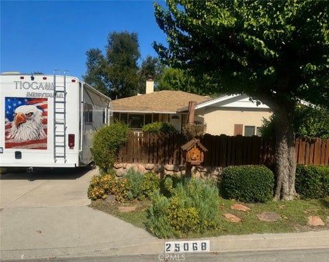 Photo of 25068 Wheeler Road, Newhall, CA 91321 (MLS # SR26183252)