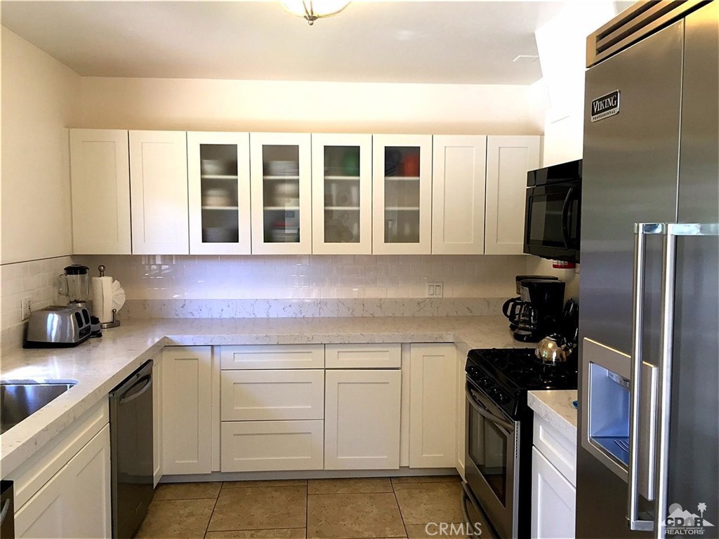 Tahquitz River Estat - Residential