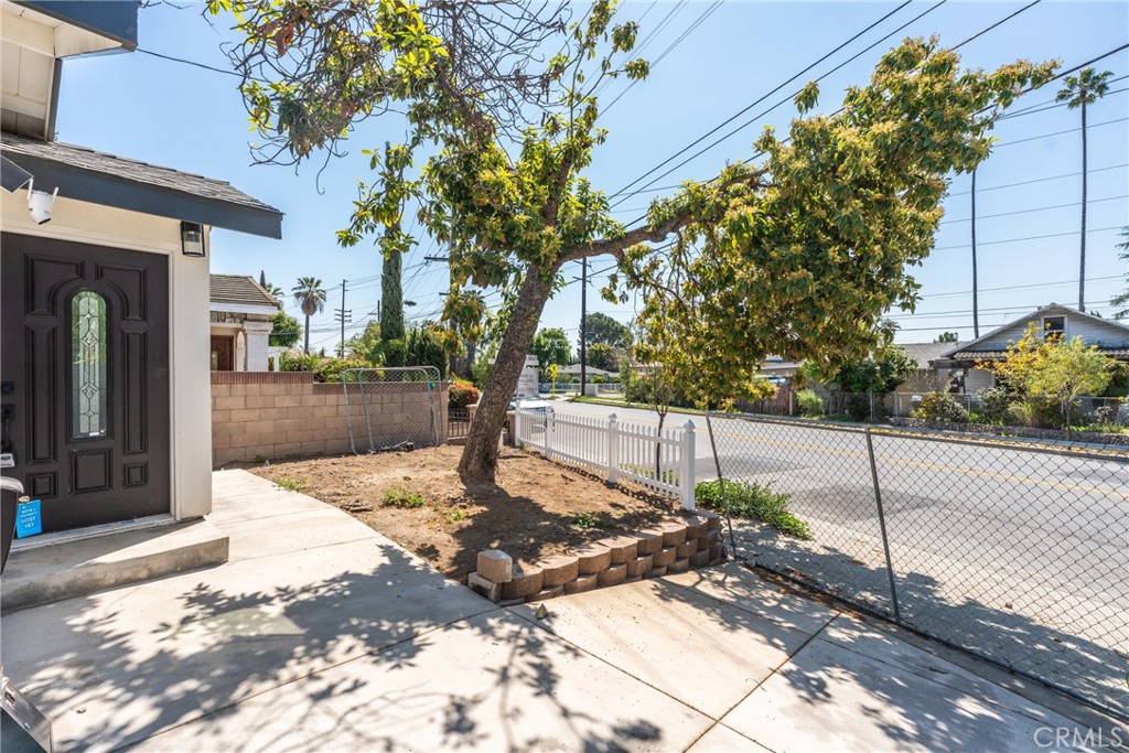 605 E Mission Road