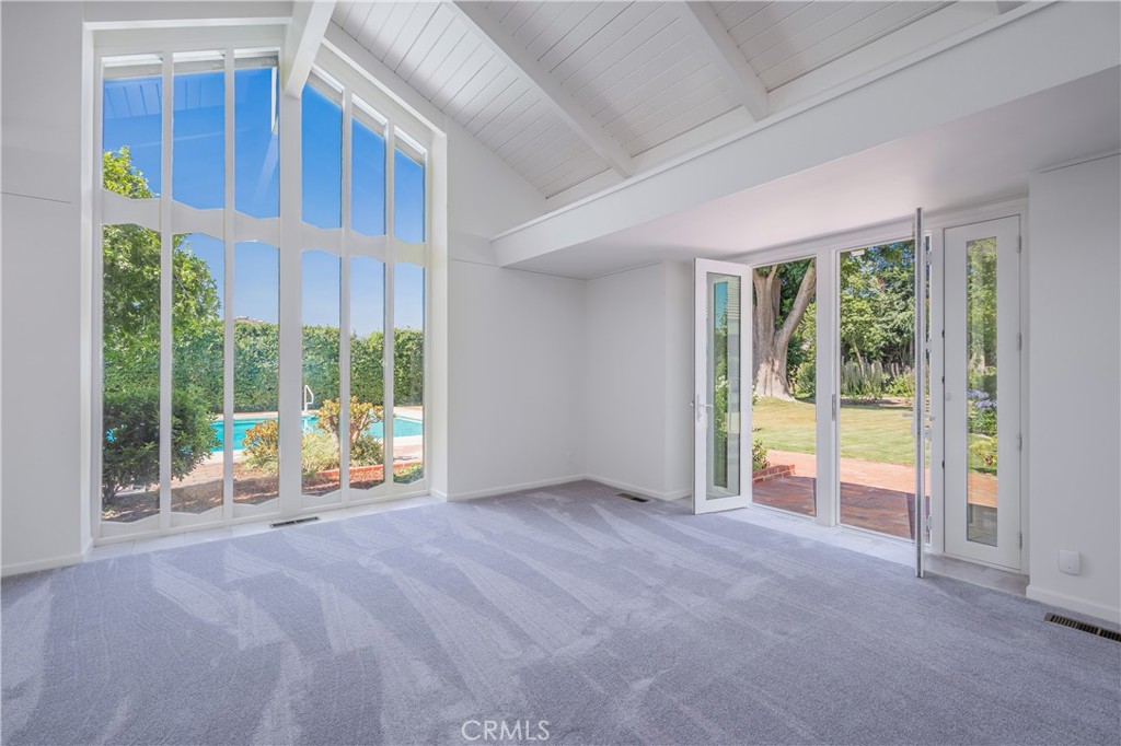 3131 E Cortez Street