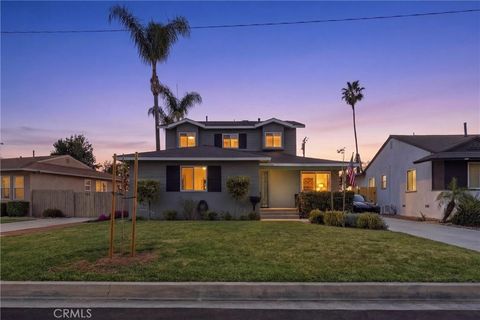 15305 La Salos Whittier CA 90603