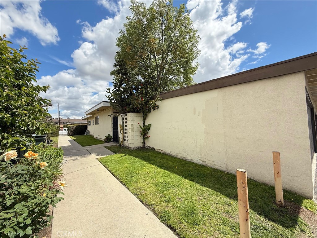 7596 Fillmore