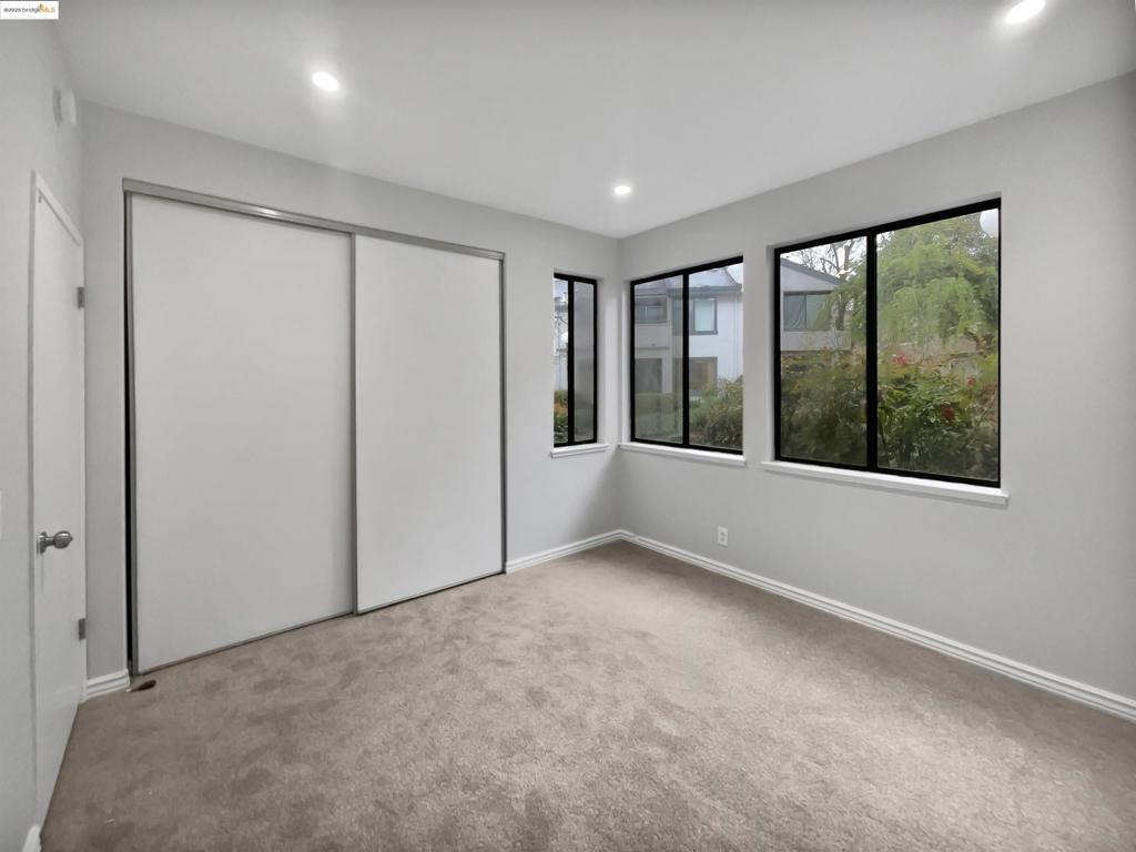 THE WATERFORDS - Residential