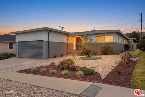 Photo of 6257 La Tijera Boulevard, Los Angeles, CA 90056 (MLS # 26709789)