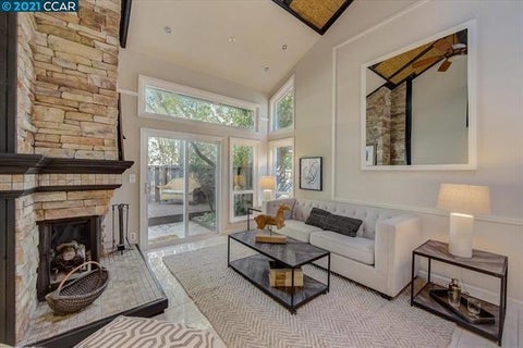 Photo of Walnut Creek, CA 94598 (MLS # ML82061416)