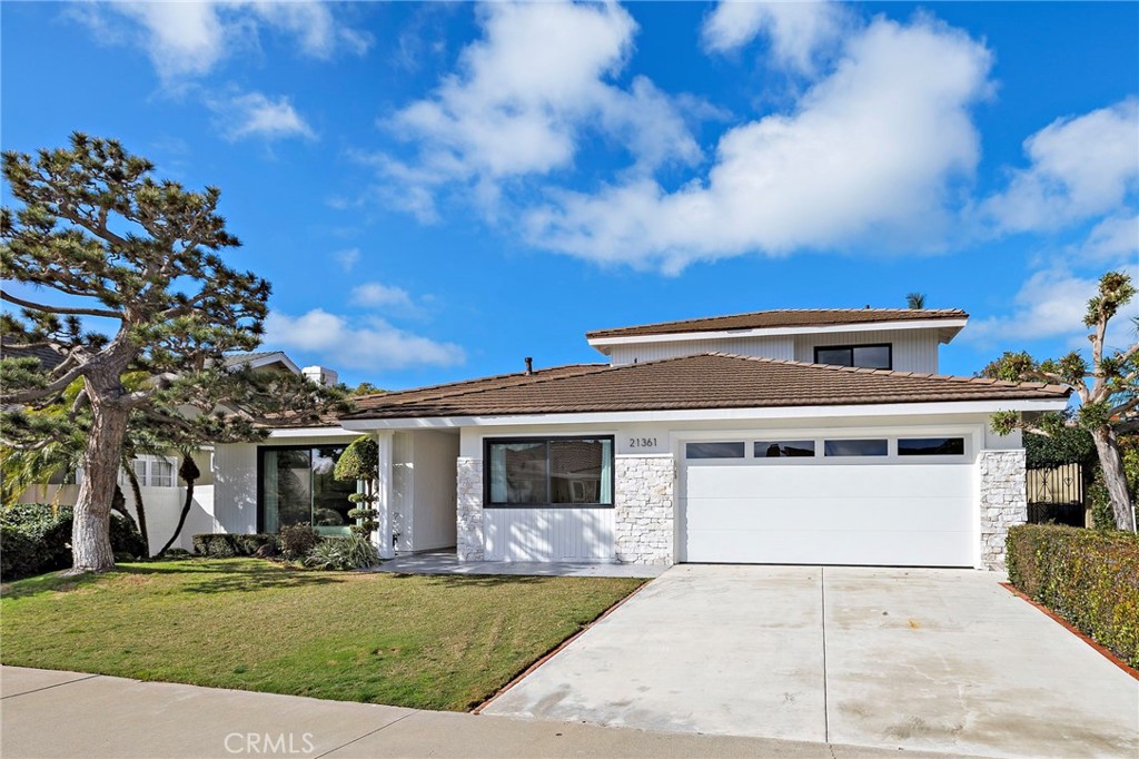 21361 Lemontree Lane