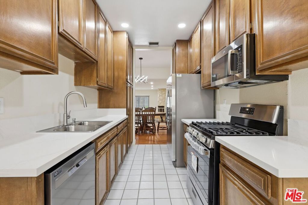 Photo of 1271 Stoner Avenue #208, Los Angeles, CA 90025 (MLS # 25618163)