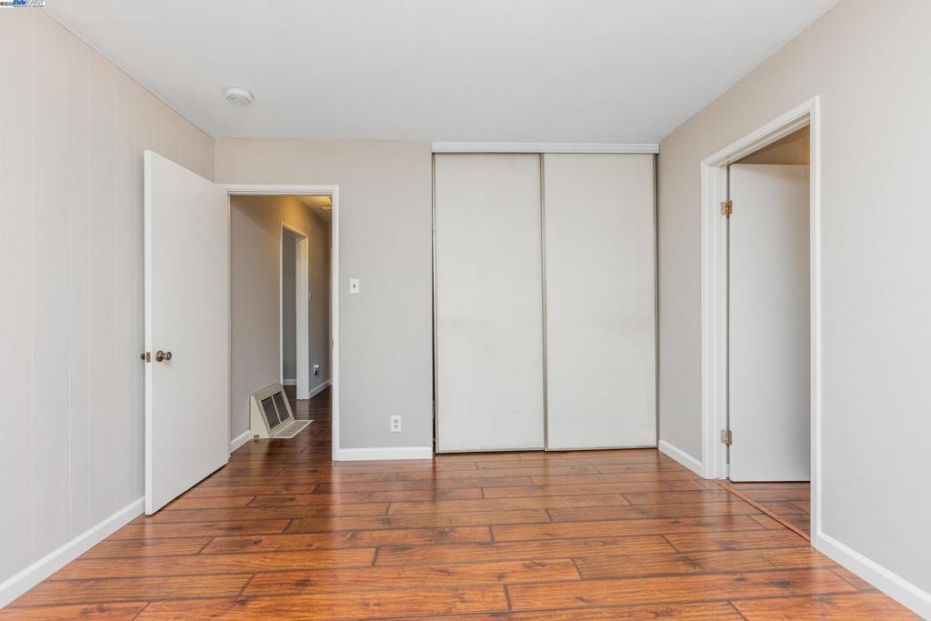 BAY WOOD - Residential