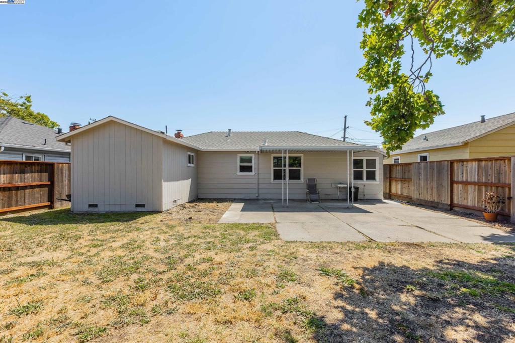 BAY WOOD - Residential