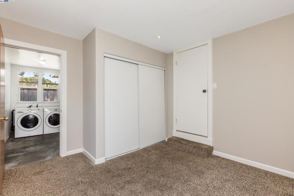 BAY WOOD - Residential