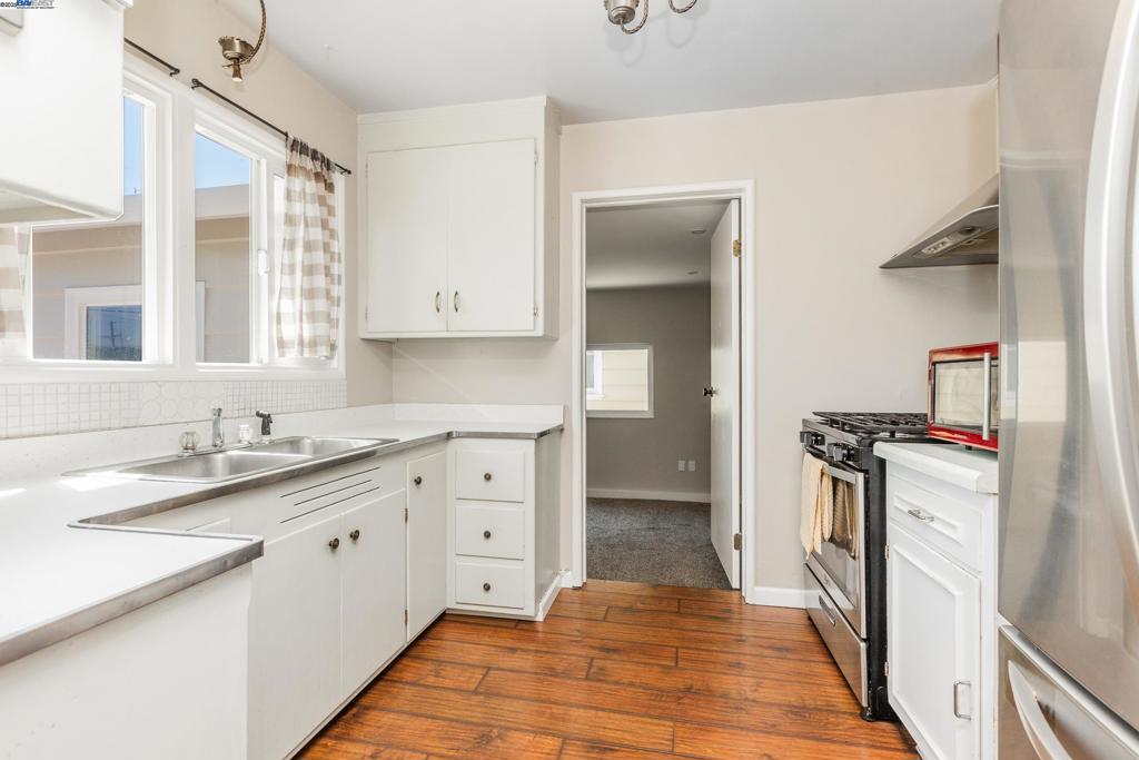 BAY WOOD - Residential