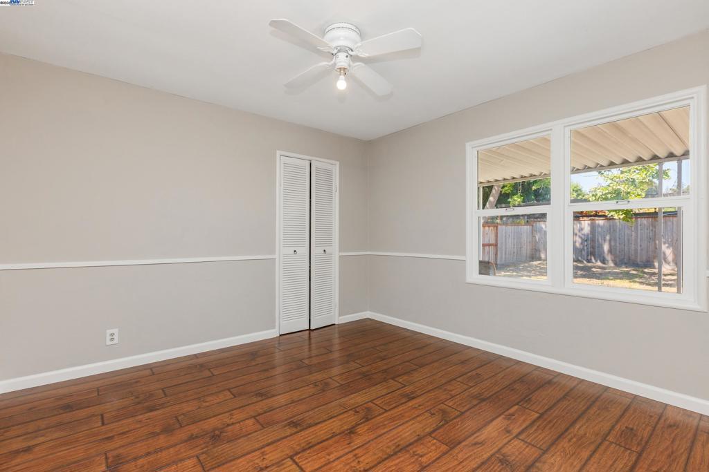 BAY WOOD - Residential