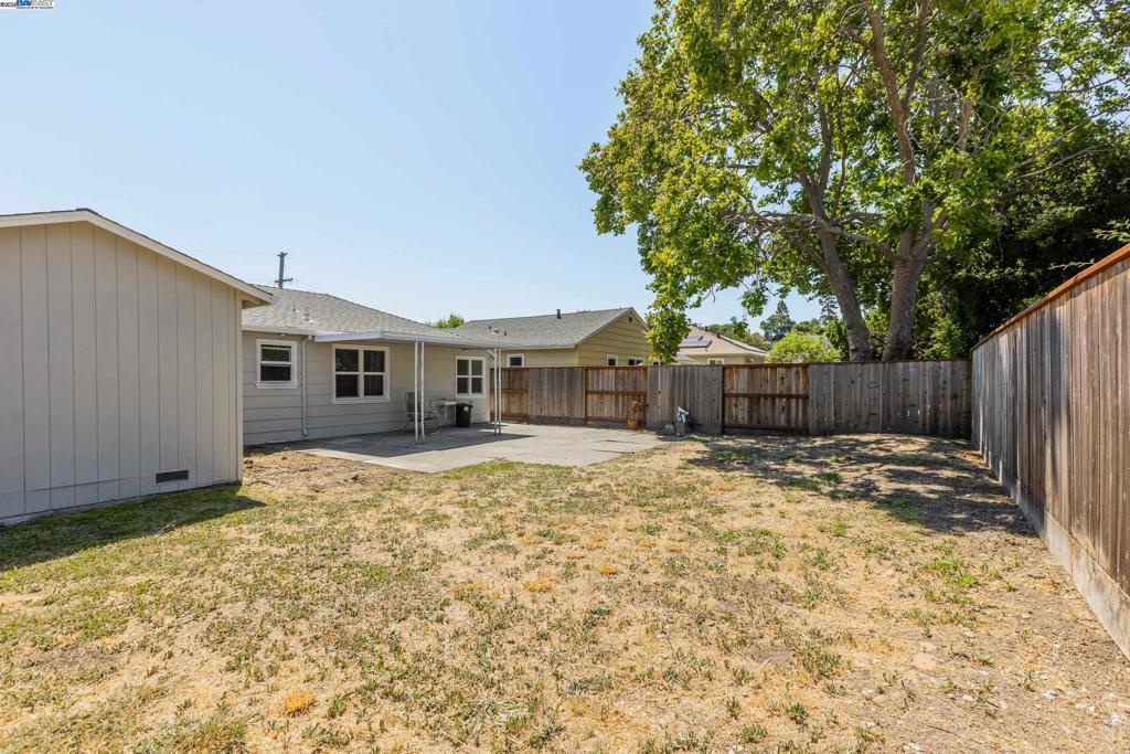 BAY WOOD - Residential