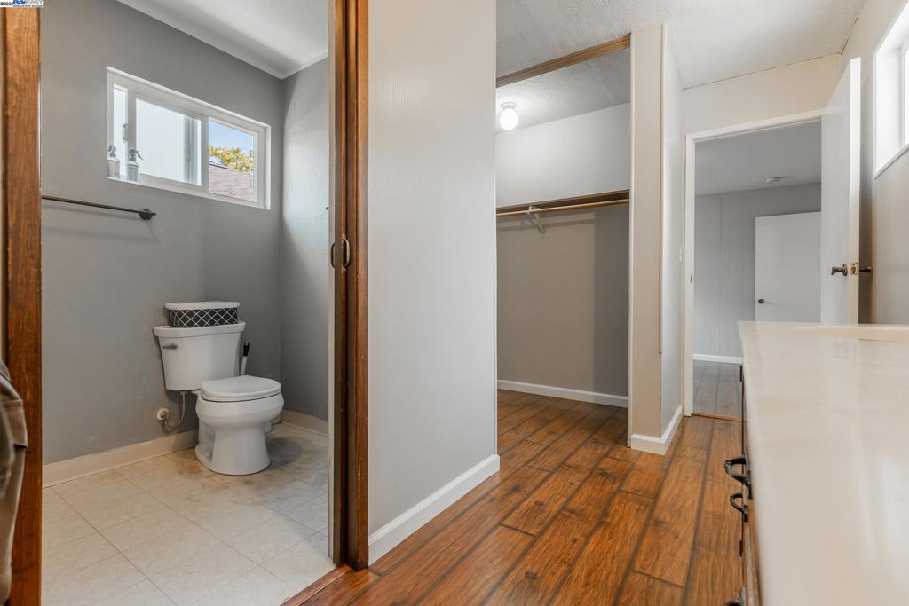 BAY WOOD - Residential