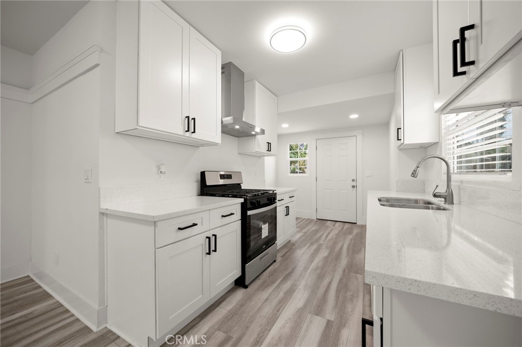 29 W Zane Street