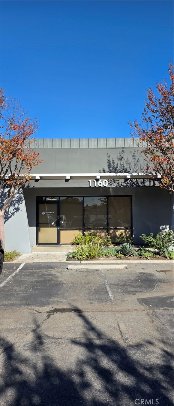 1160 N Knollwood Circle