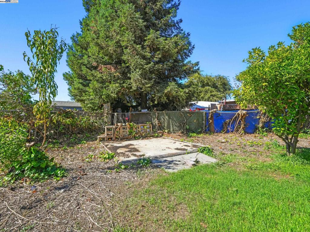 HAYWARD - Residential