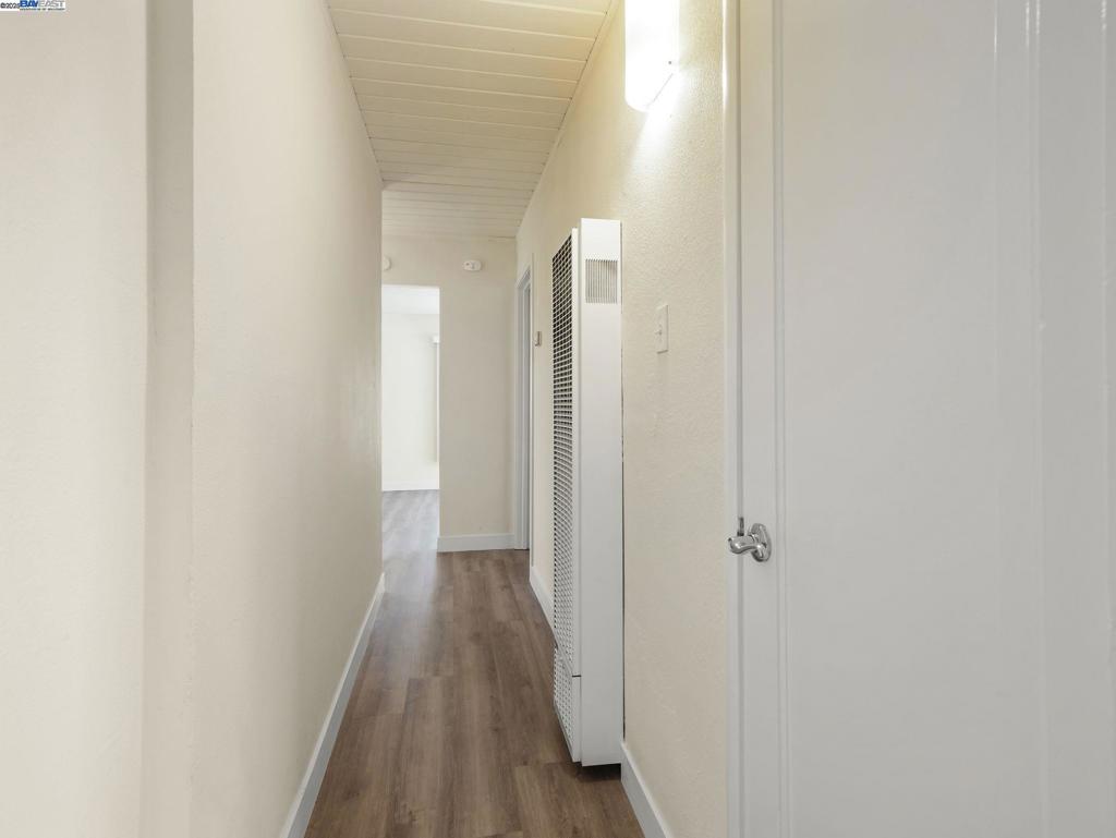 HAYWARD - Residential
