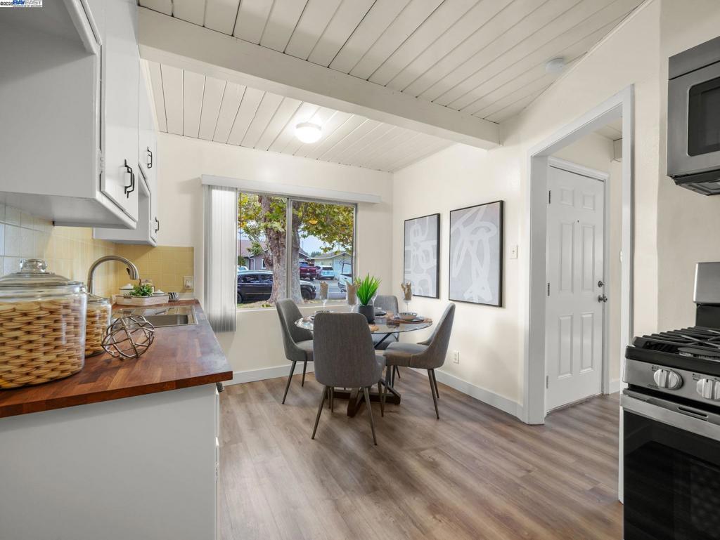 HAYWARD - Residential