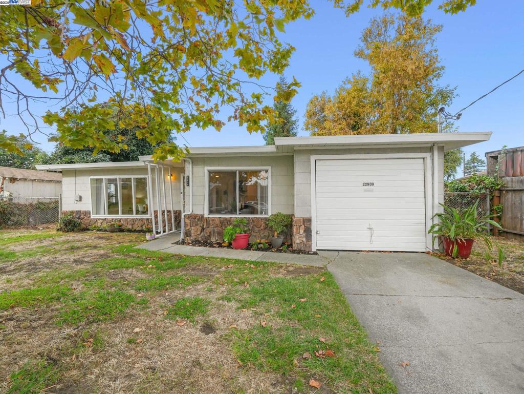 HAYWARD - Residential