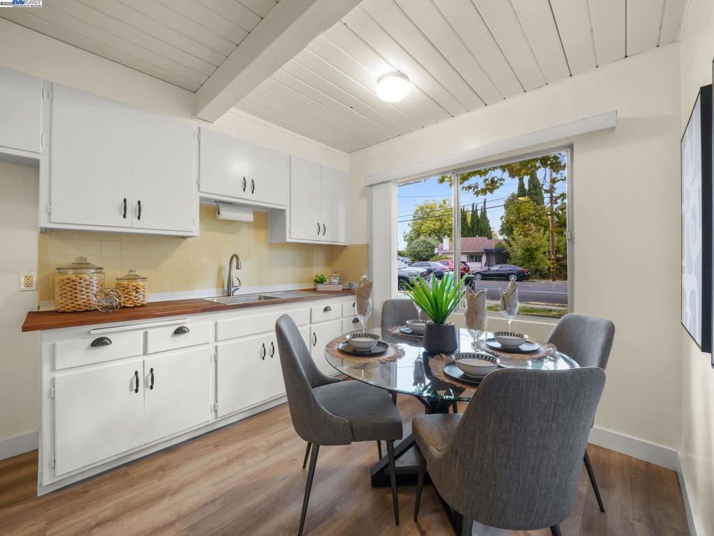 HAYWARD - Residential