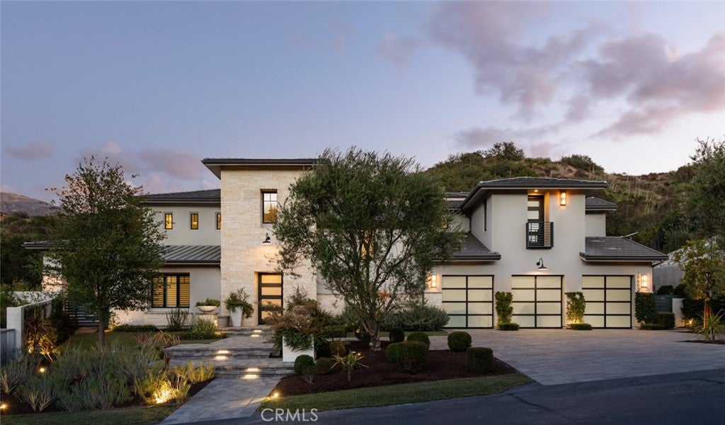 Photo of 19892 Summit Trail Road, Trabuco Canyon, CA 92679 (MLS # OC26195935)
