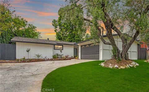 Photo of 1355 Rexford Avenue, Pasadena, CA 91107 (MLS # AR26075119)