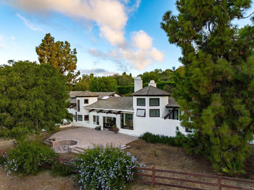 18244 Paseo Victoria