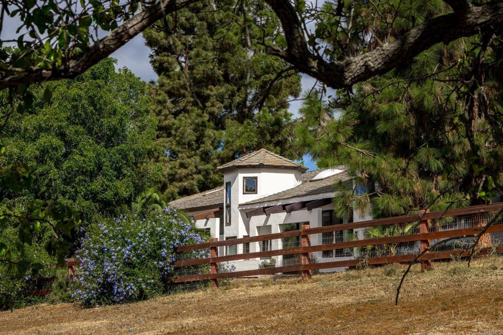 18244 Paseo Victoria