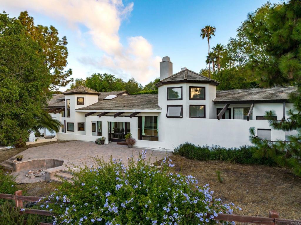 18244 Paseo Victoria