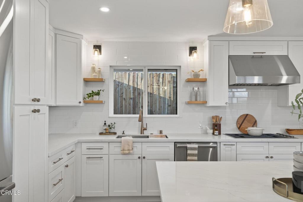 Beverly Glenn 4 - 1296 - Residential