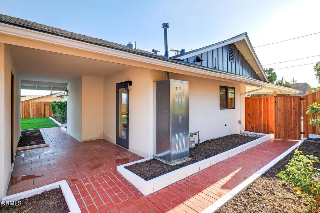 Beverly Glenn 4 - 1296 - Residential