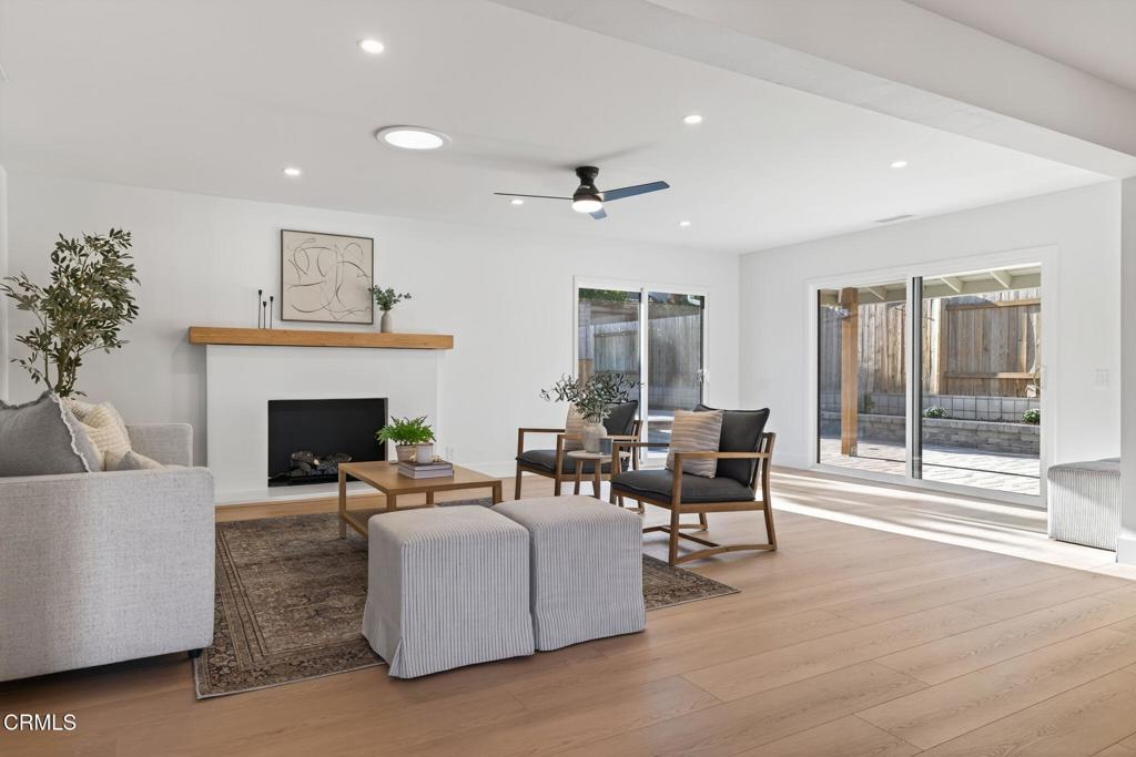 Beverly Glenn 4 - 1296 - Residential