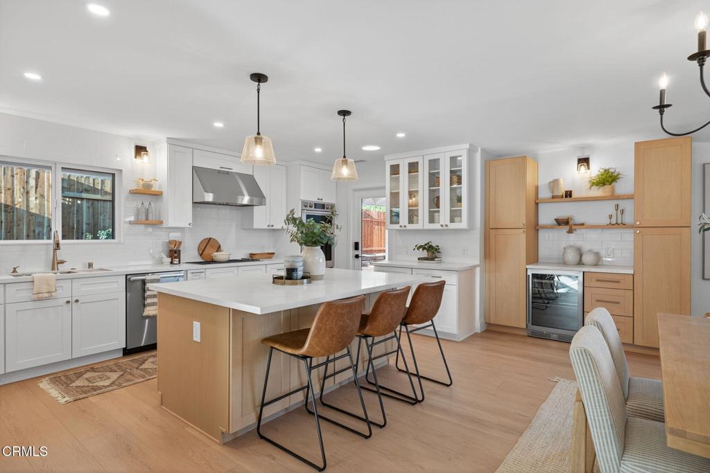 Beverly Glenn 4 - 1296 - Residential