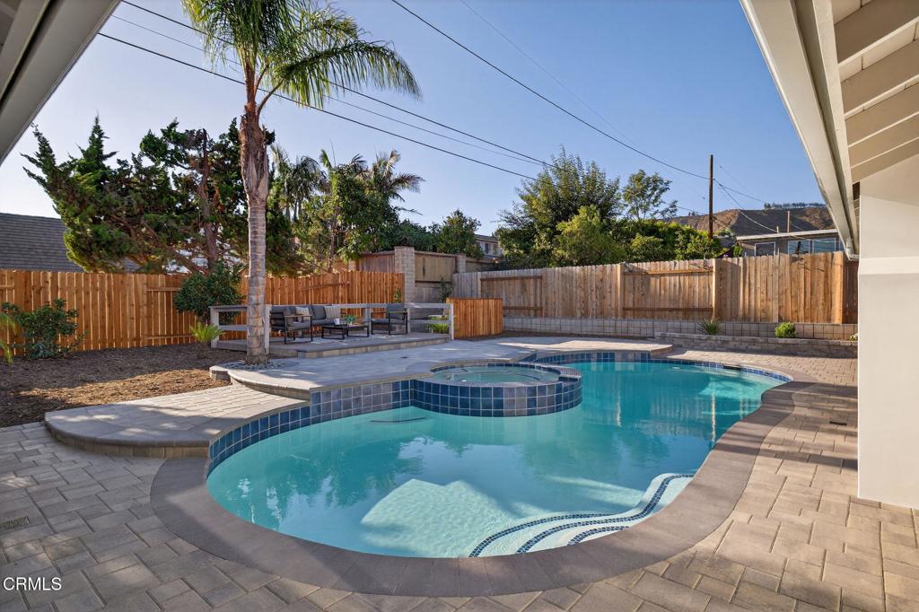Beverly Glenn 4 - 1296 - Residential