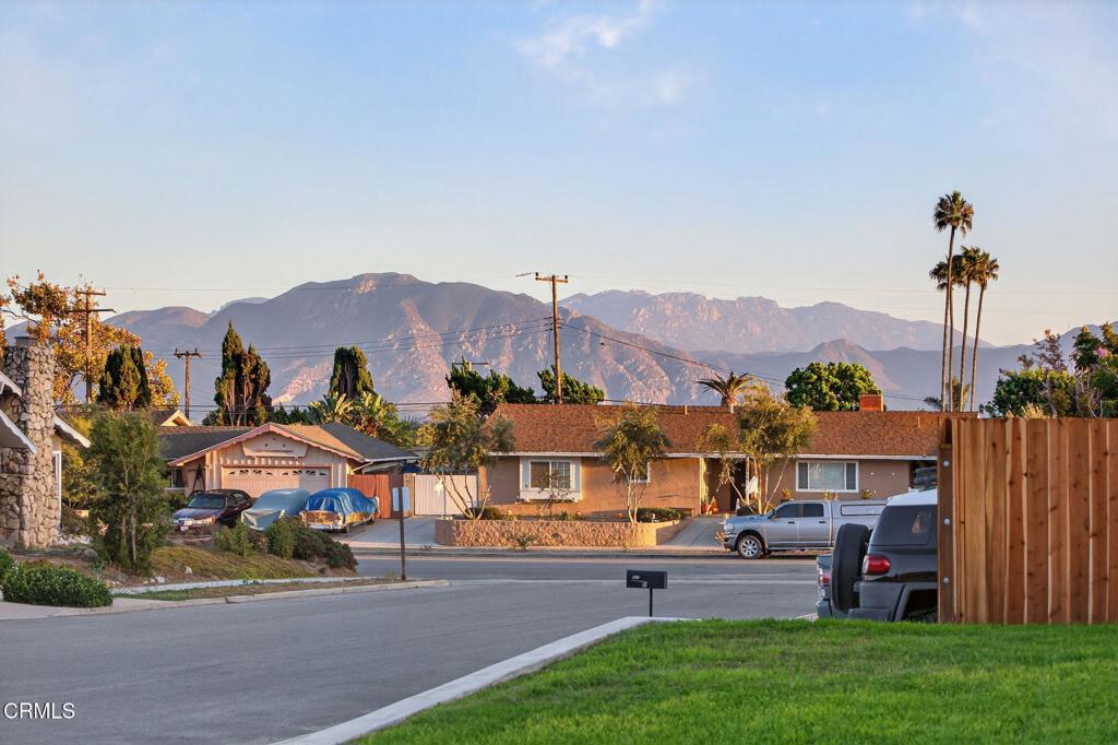 Beverly Glenn 4 - 1296 - Residential