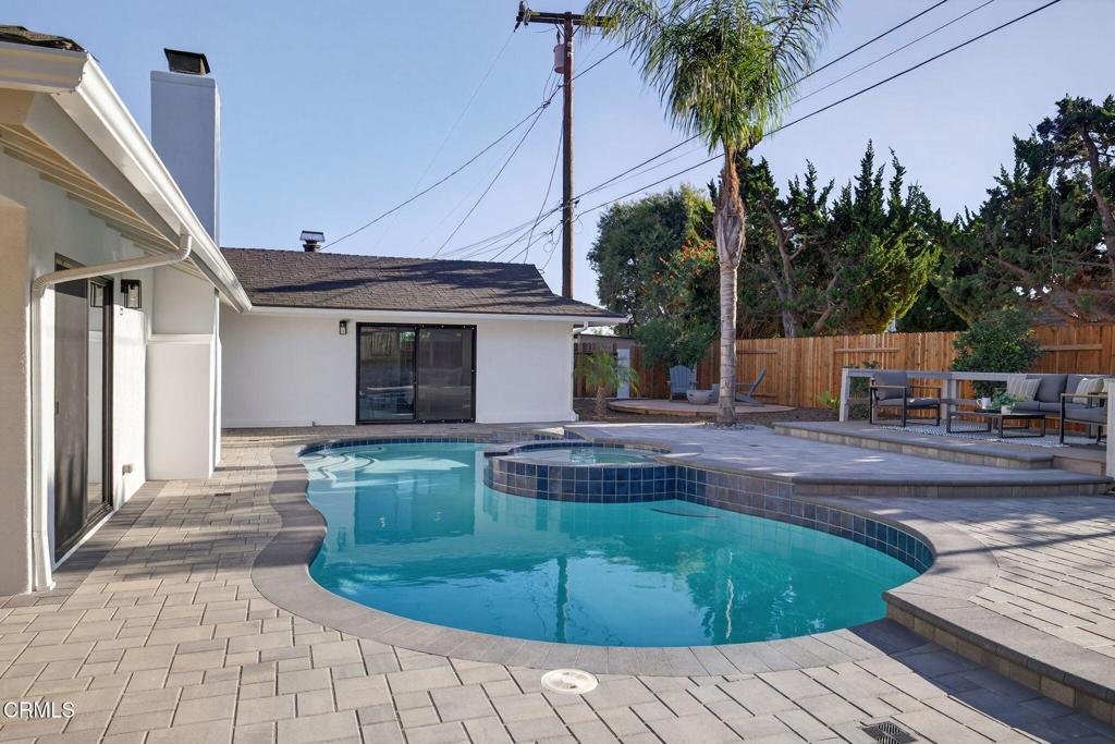 Beverly Glenn 4 - 1296 - Residential