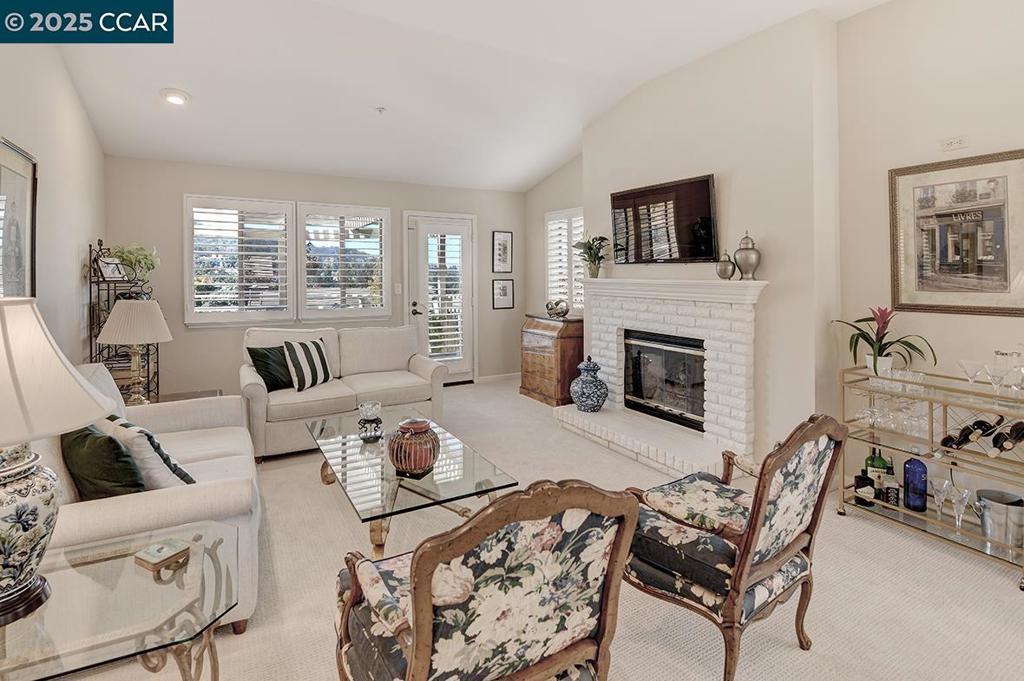 ROSSMOOR - Residential