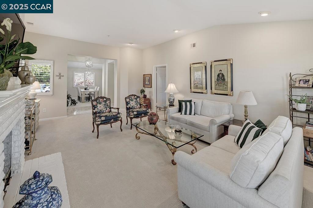 ROSSMOOR - Residential