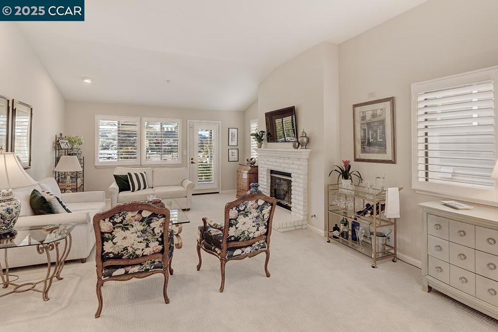 ROSSMOOR - Residential