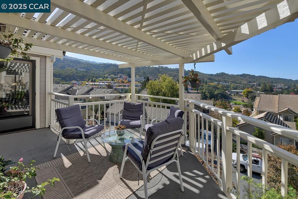 ROSSMOOR - Residential