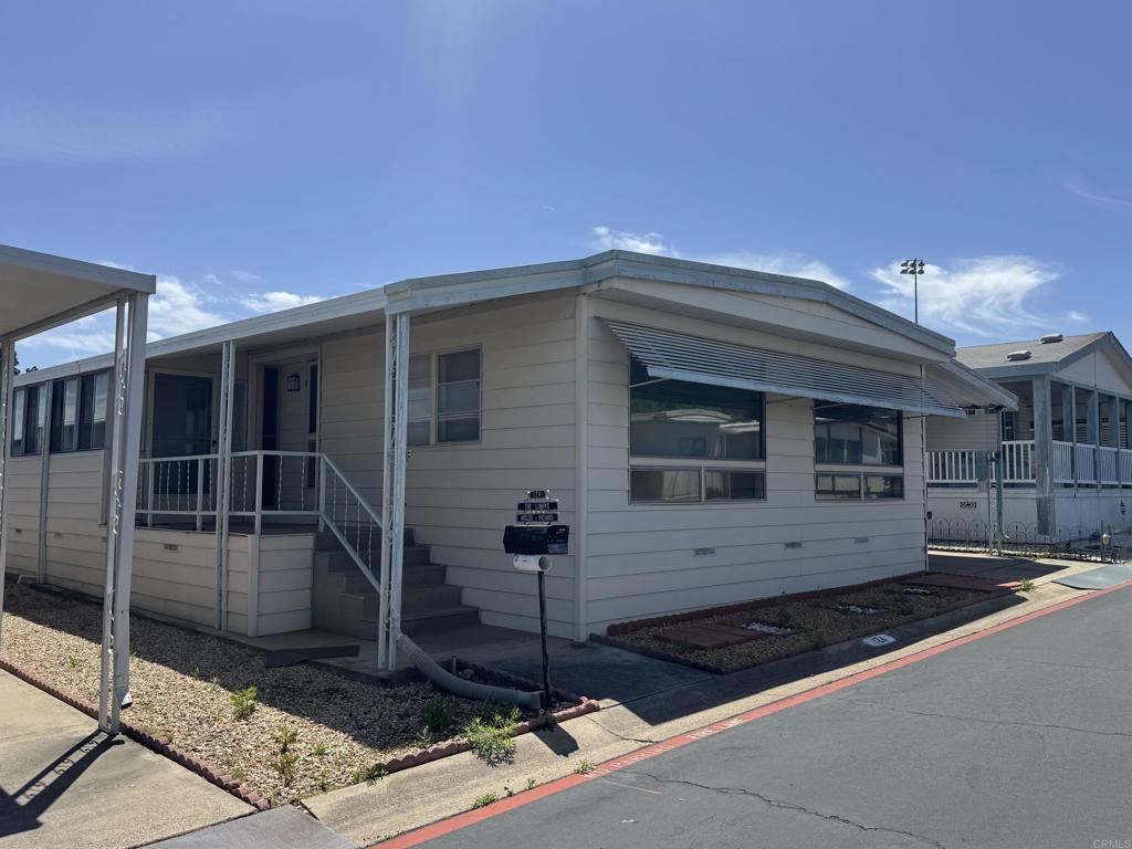 8301 Mission Gorge Road 124