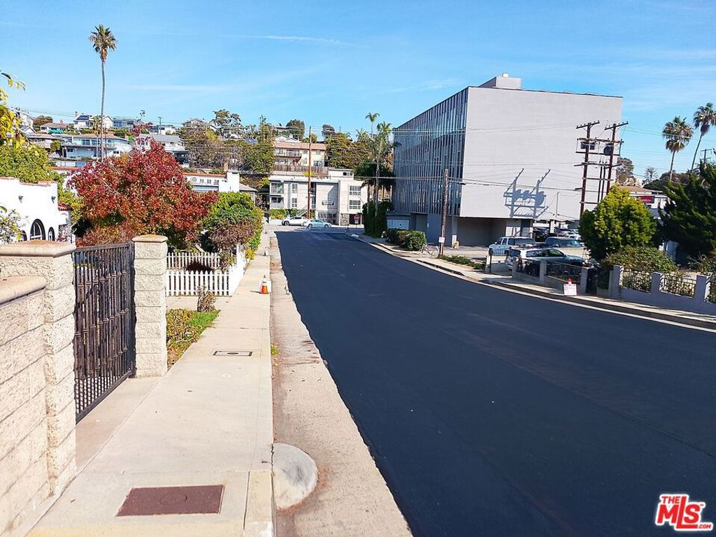 Photo of 415 Campdell Street, Playa Del Rey, CA 90293 (MLS # 25575959)