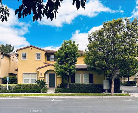 5 Chinaberry Irvine CA 92618