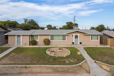 Photo of 3305 Dwight Street, Bakersfield, CA 93306 (MLS # SR26102292)