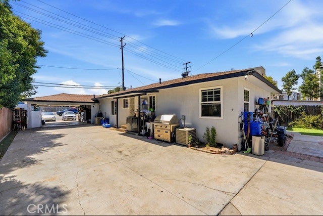 7122 Stanton
