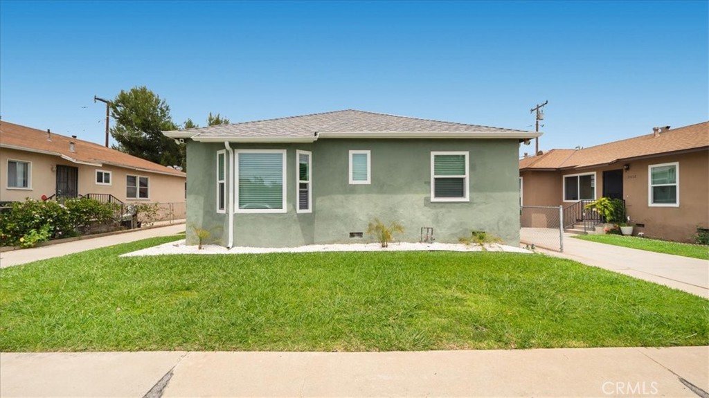2436 & 2438 W Repetto Avenue