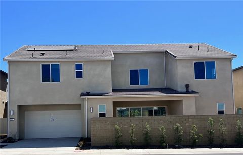 412 Shrike Irvine CA 92618