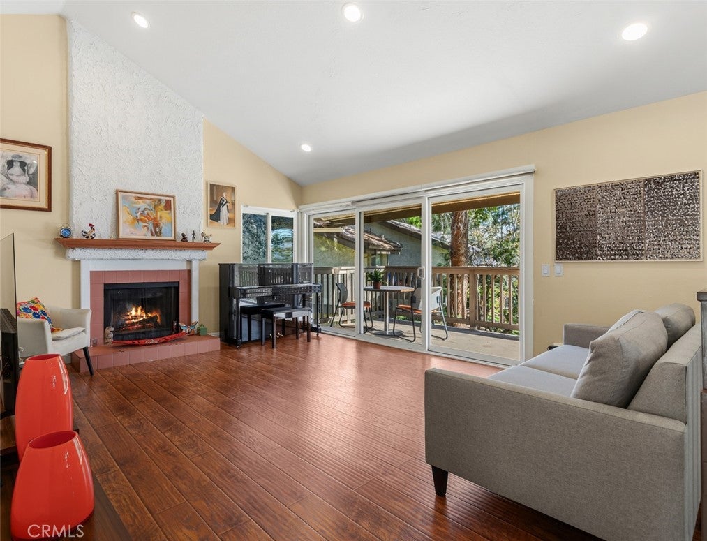 66 Mockingbird Court